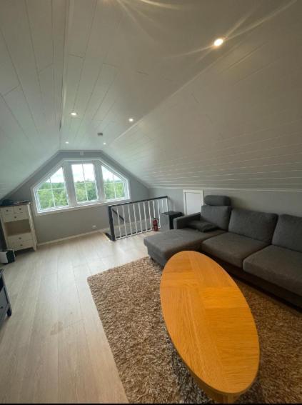 Leilighet Med Gratis Parkering Og Wifi Kristiansund Zewnętrze zdjęcie